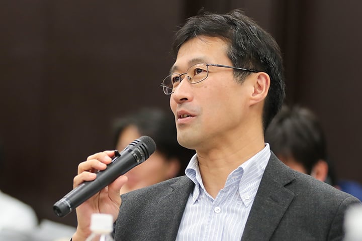 審査委員長 阿古 潤哉 先生（北里大学）