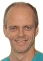 (写真3)興味を持ってくれたBernhard Reimers医師