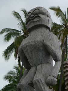 Kii_at_Puuhonua_O_Honaunau_01